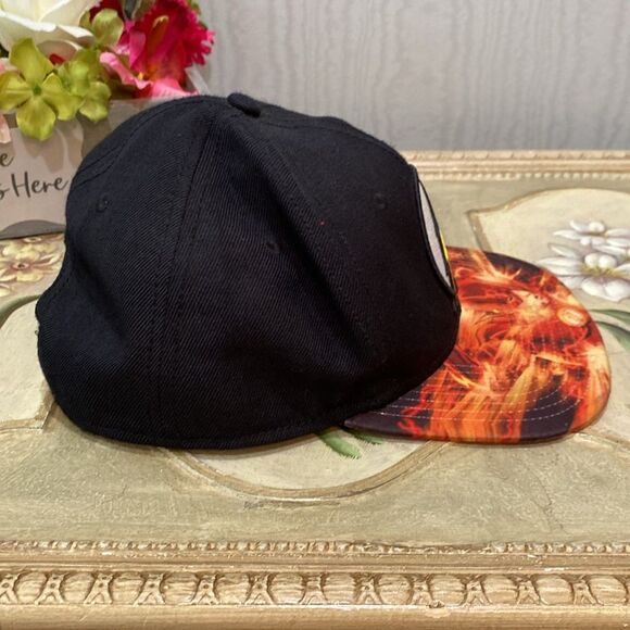 DC Comics Originals The Flash Wool Blend SnapBack Cap Hat One Size - Picture 3 of 12